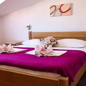 Kovacevic Apartment Trogir